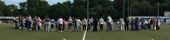 gemeinsames Aufwärmen der Primarstufe